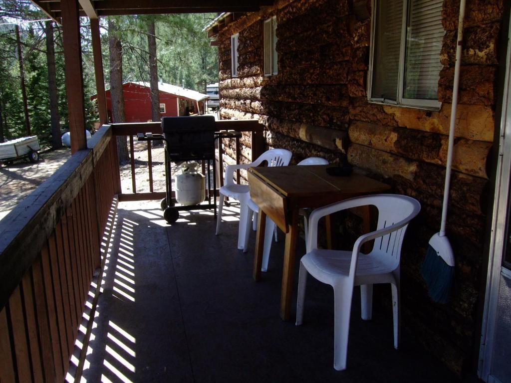 Sierra Bonita Cabins And Rv Park Guadalupita Oda fotoğraf